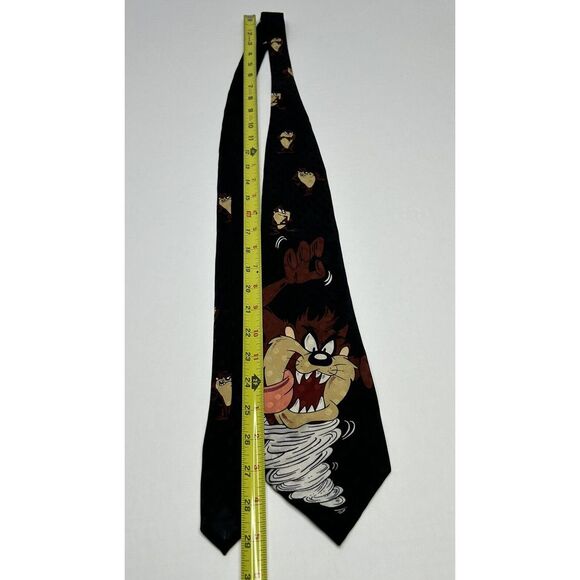 Looney Tunes Men’s Neck Tie Taz Tasmanian Devil Tornado + Tongue Out Silk Black - Picture 6 of 9